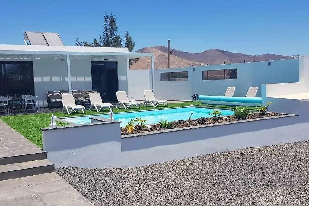 Villa Ponzos Chalet Independiente Y Privado Triquivijate