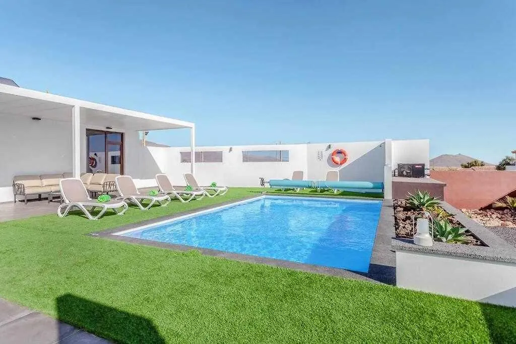 Villa Ponzos Chalet Independiente Y Privado Triquivijate 0*,  Spanien