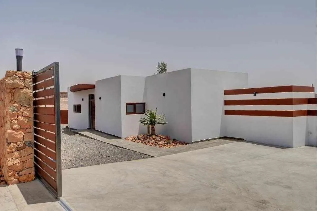 Villa Ponzos Chalet Independiente Y Privado Triquivijate Spain