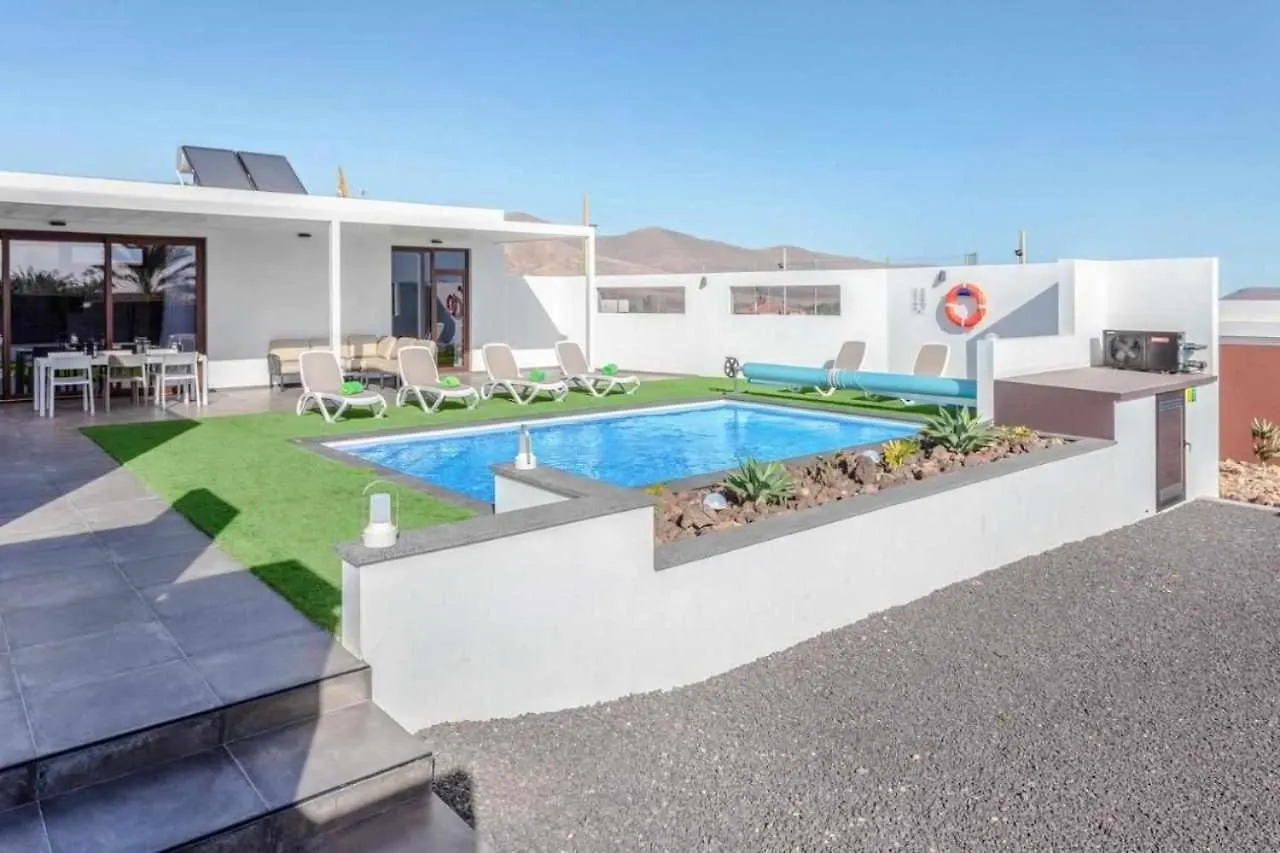 Villa Ponzos Chalet Independiente Y Privado Triquivijate
